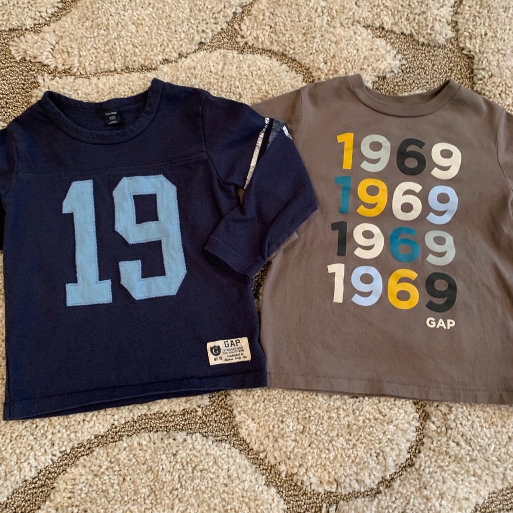 Gap toddler long sleeve graphic t-shirt size 2T